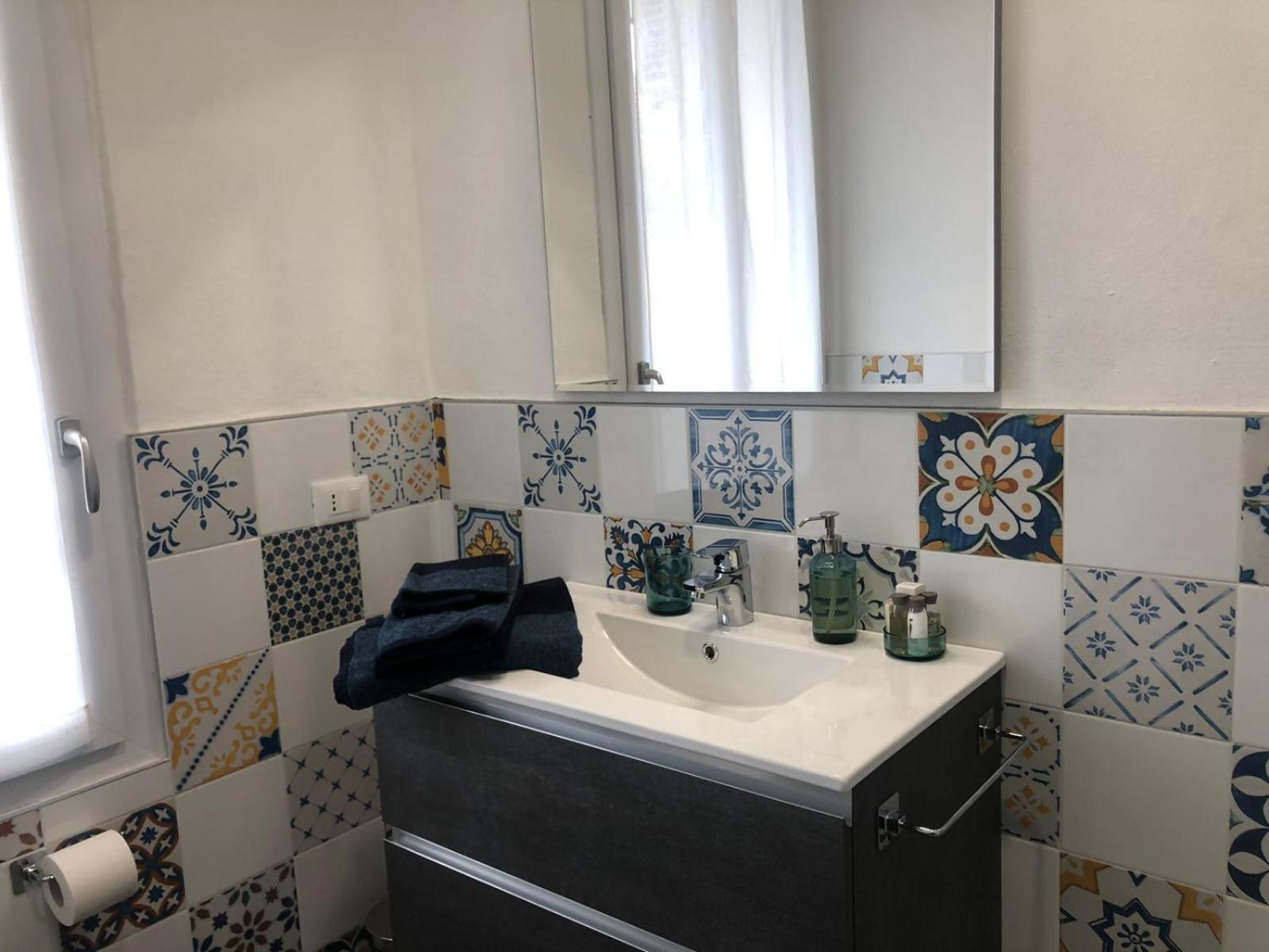 L' Appartamento Del Borgo - Parcheggio Riservato Pavie Extérieur photo